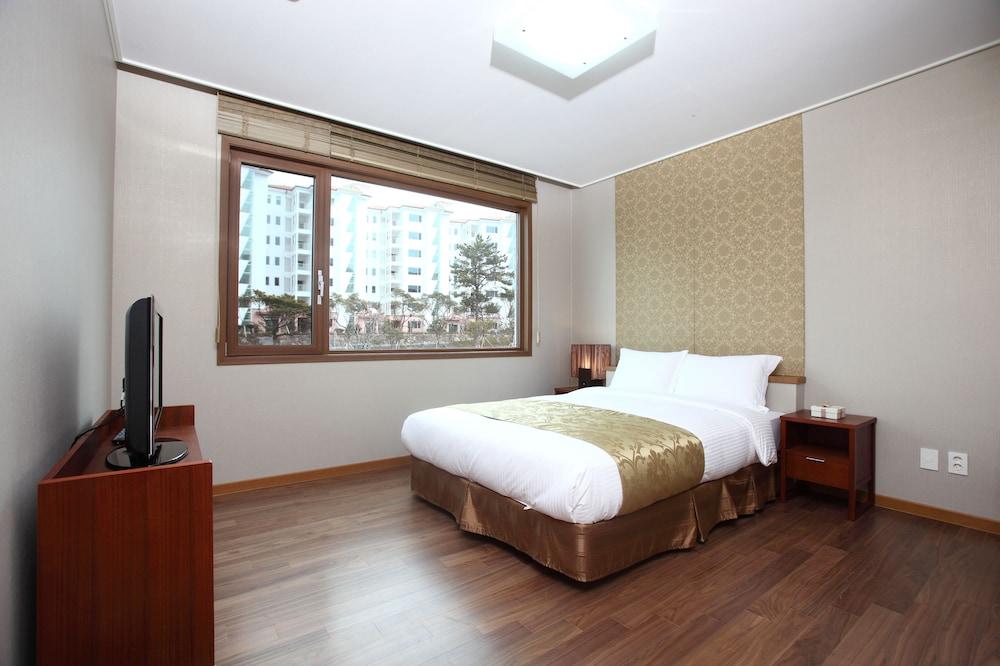 Raon Hotel & Resort Csedzsu Kültér fotó
