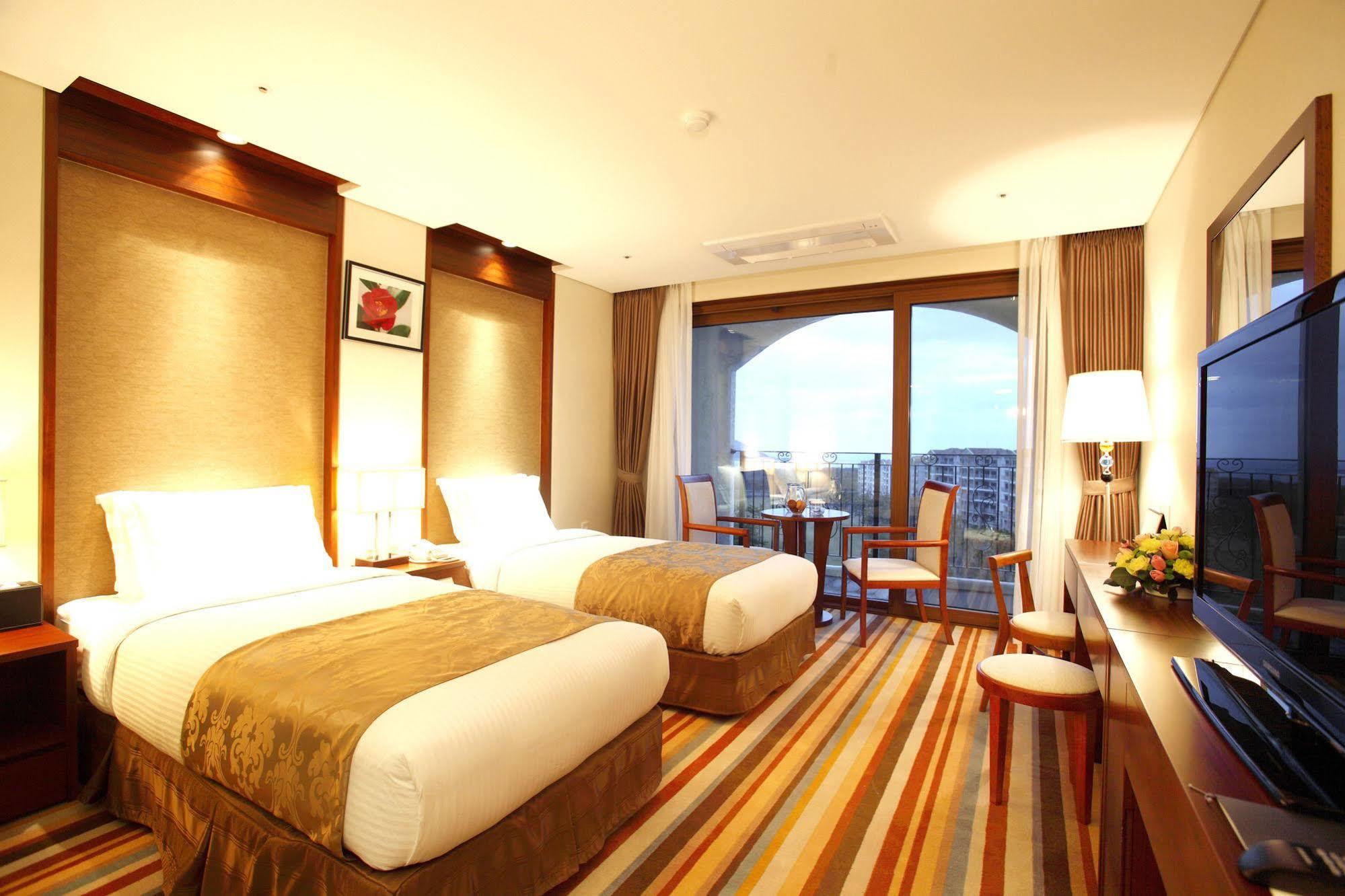Raon Hotel & Resort Csedzsu Kültér fotó