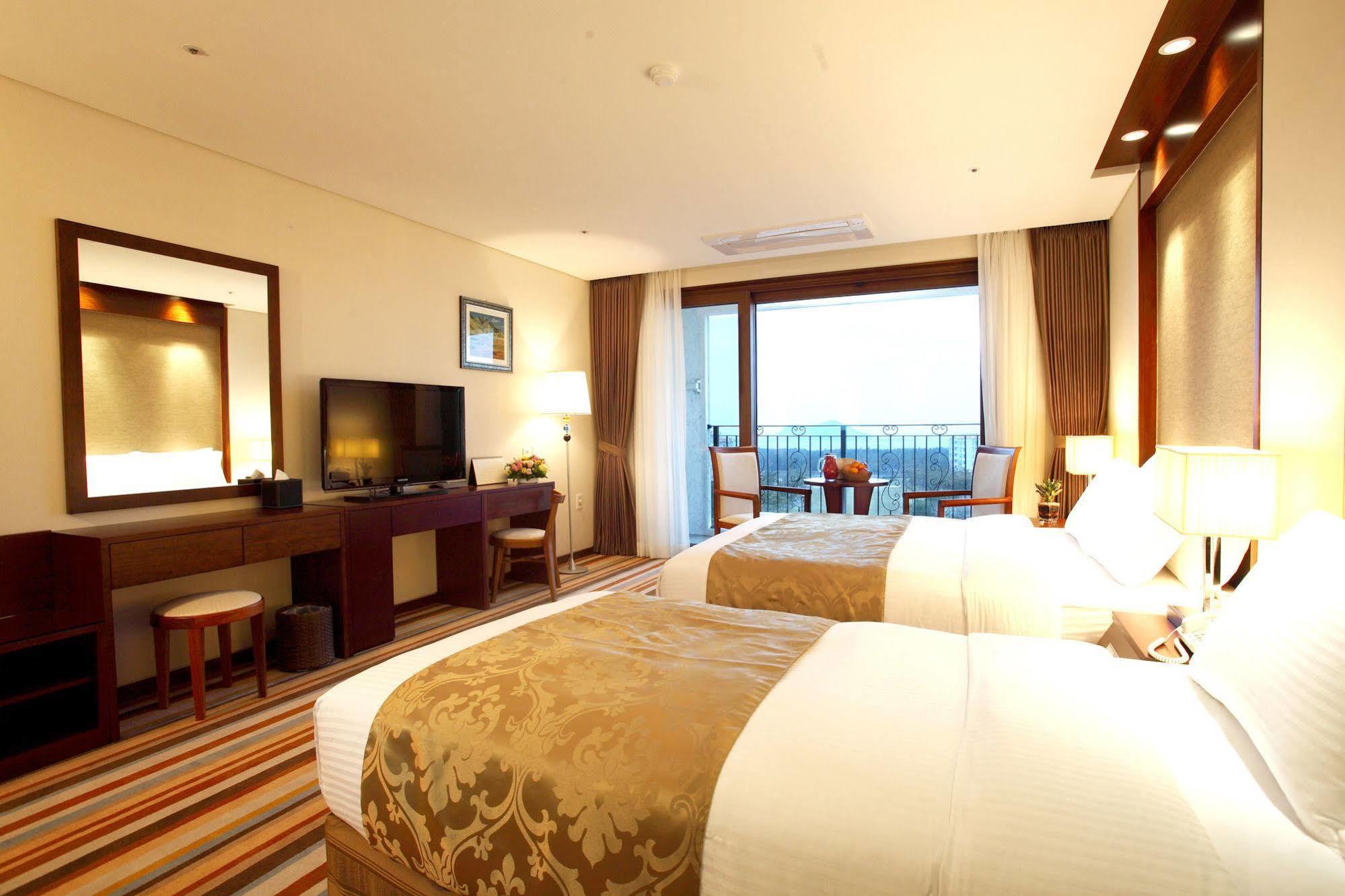 Raon Hotel & Resort Csedzsu Kültér fotó