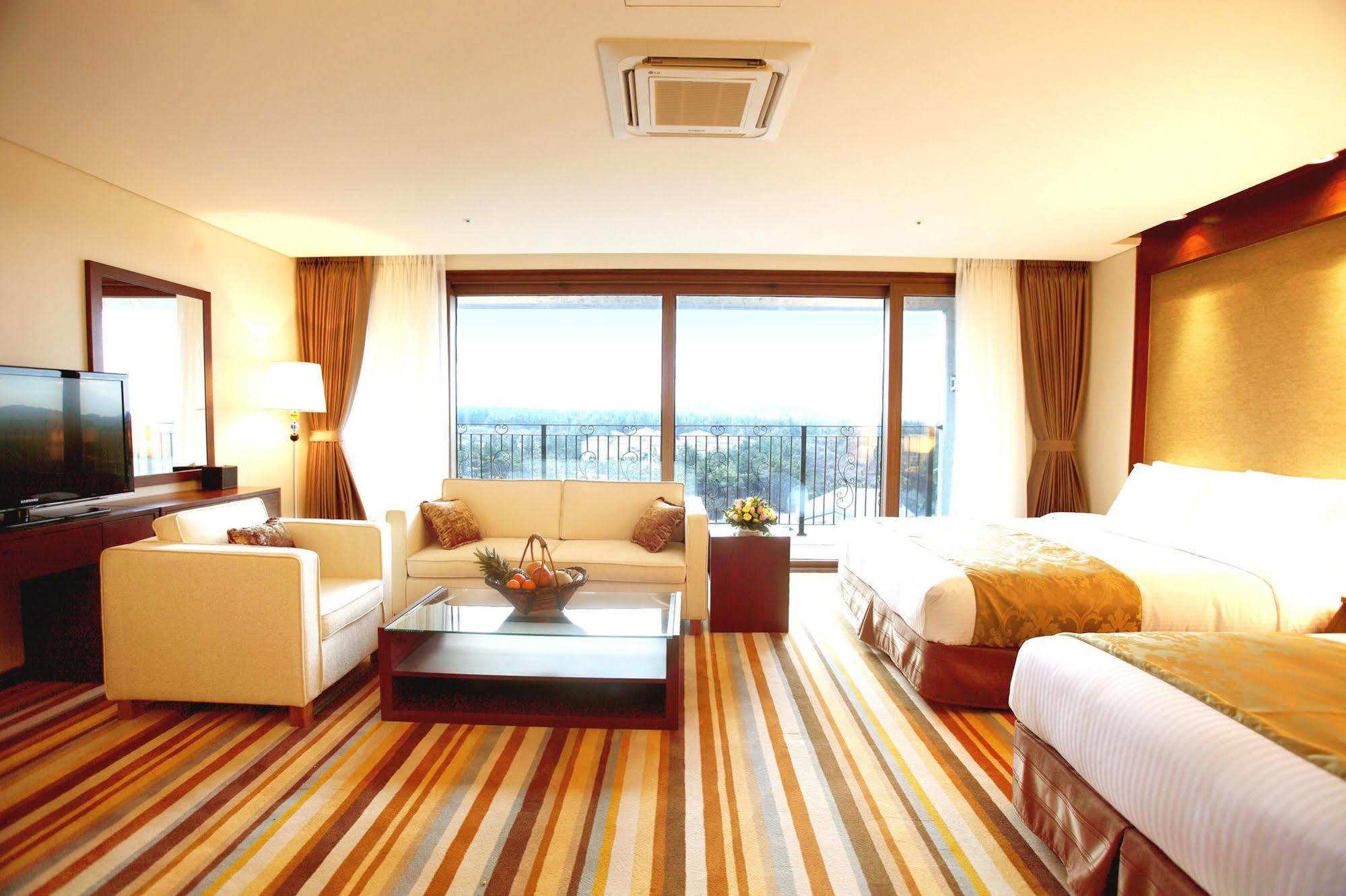 Raon Hotel & Resort Csedzsu Kültér fotó